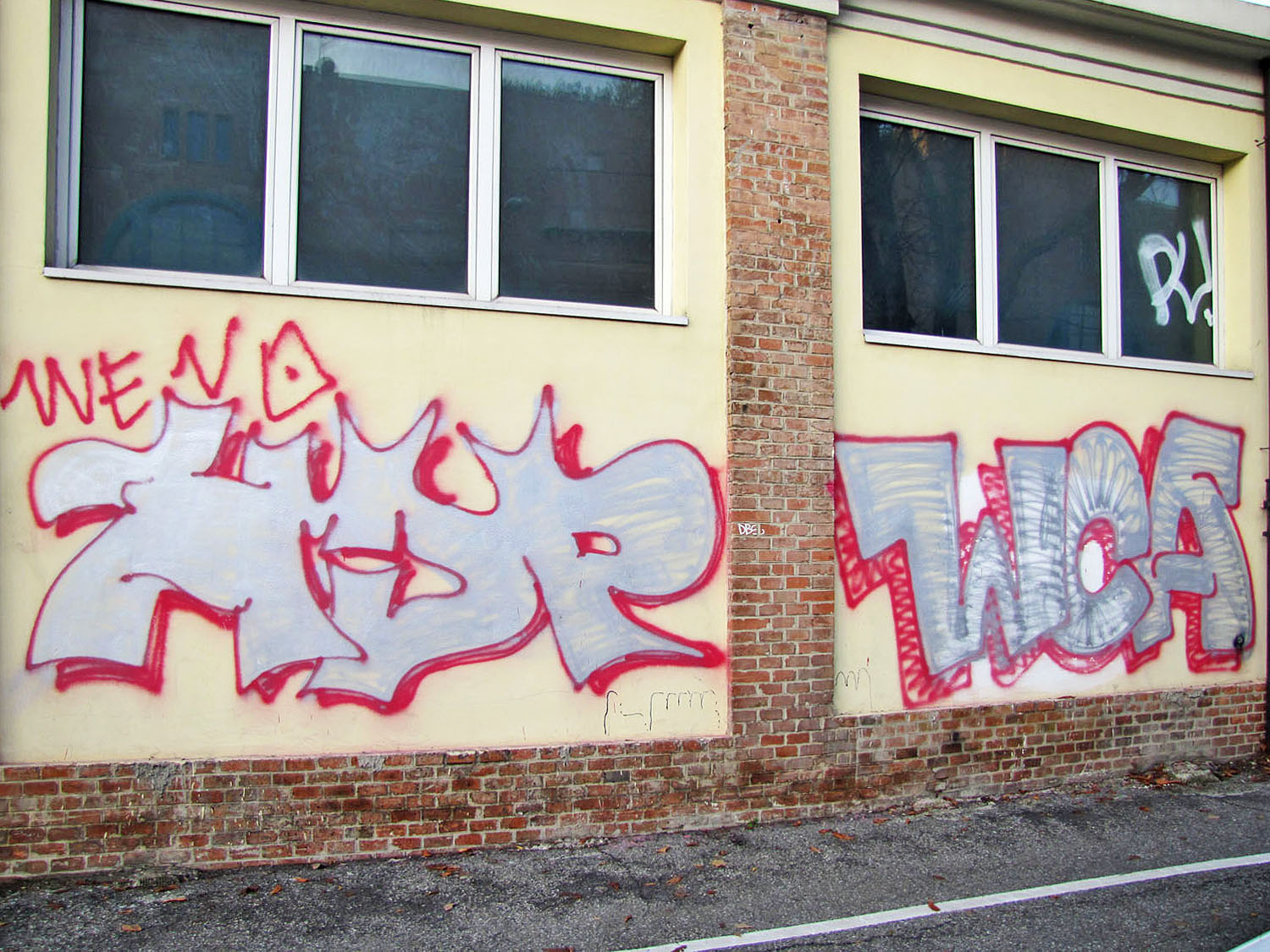 Bologna Bombing (10pics) Bombing Science