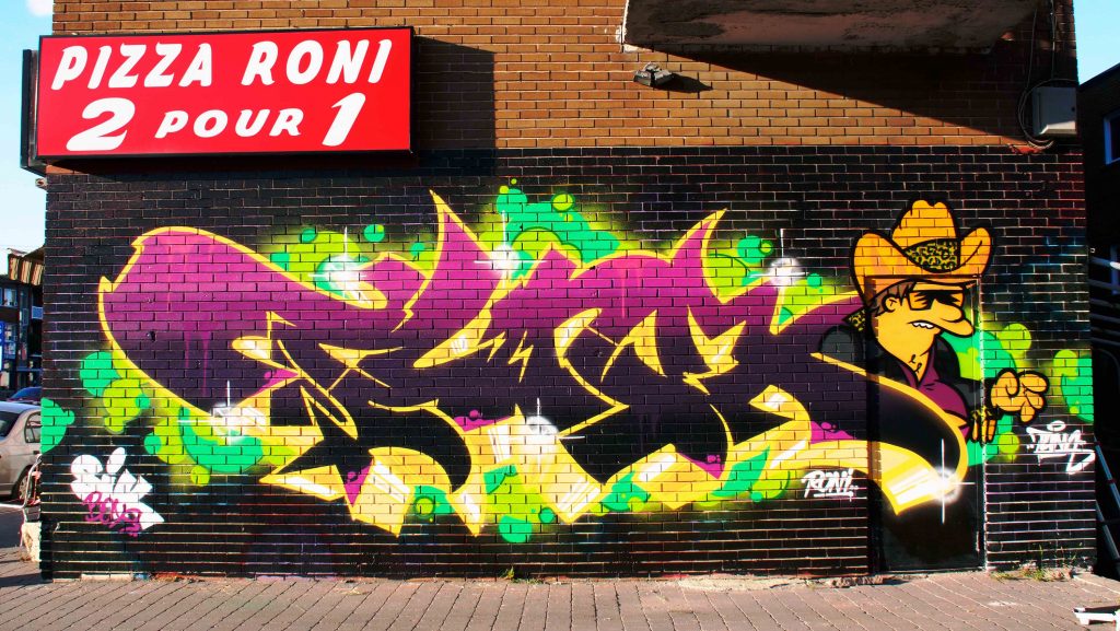 TUNA (Montreal) Graffiti Writer Video Bombing Science