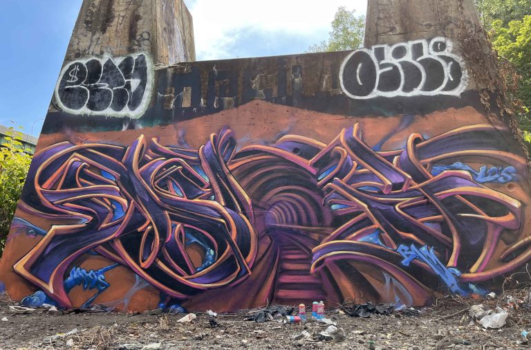 Graffiti Video: Distort: A Liquid State