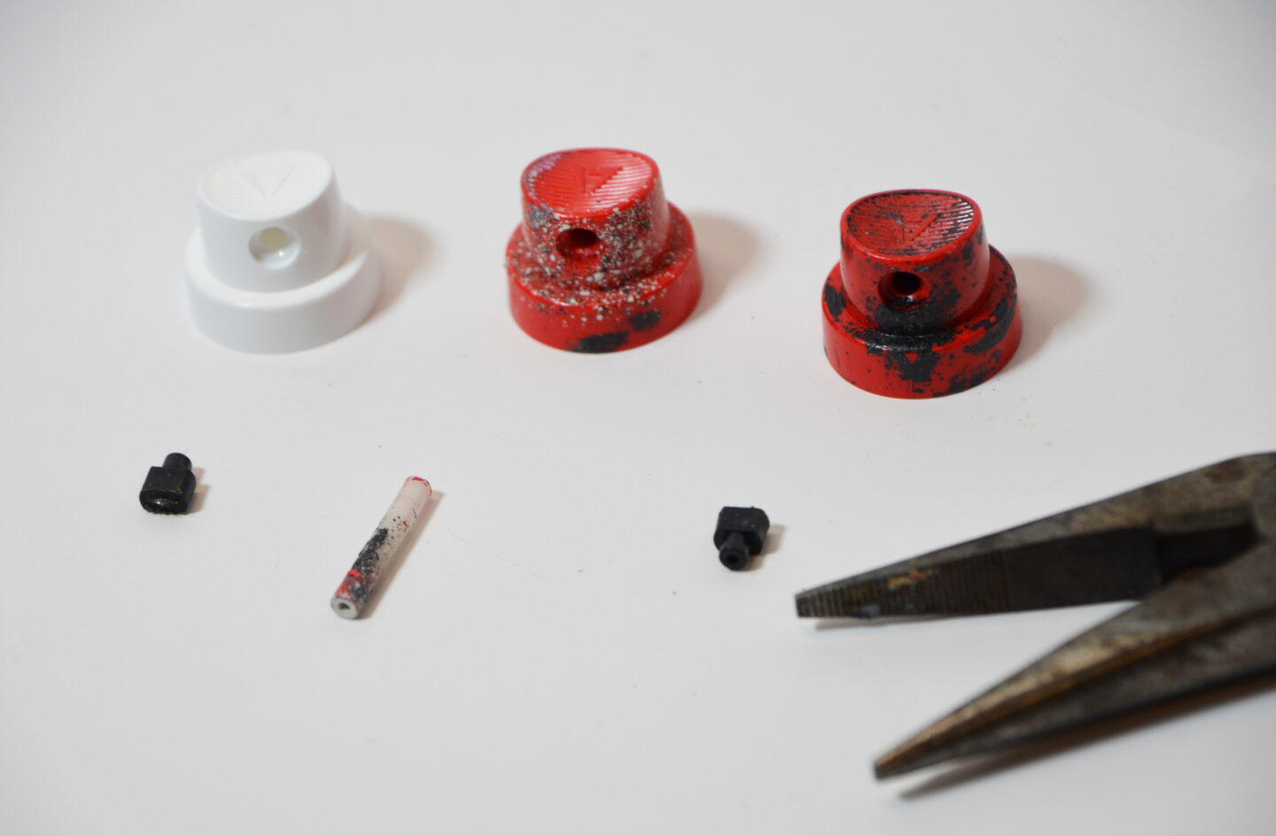 Graffiti Tutorial Unclogging Your Spray Paint Cans Bombing Science